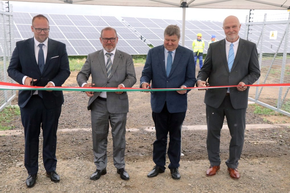 La plus grande centrale solaire de Hongrie est mise en service